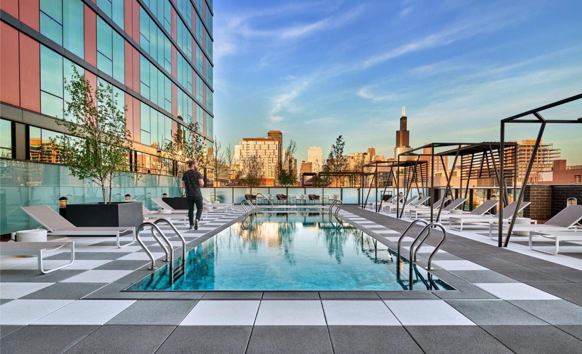 Apartment Fulbrix Bright Designer With West Loop Views