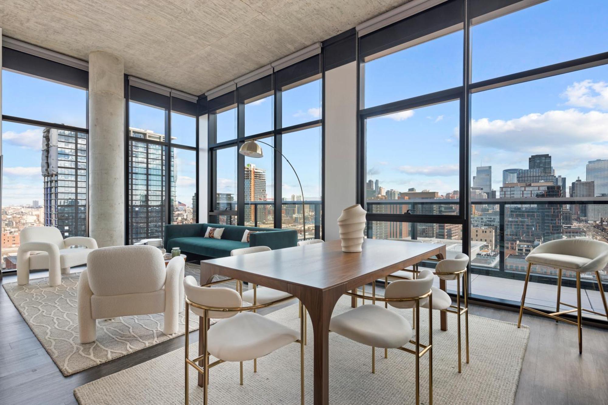 Fulbrix Bright Designer With West Loop Views