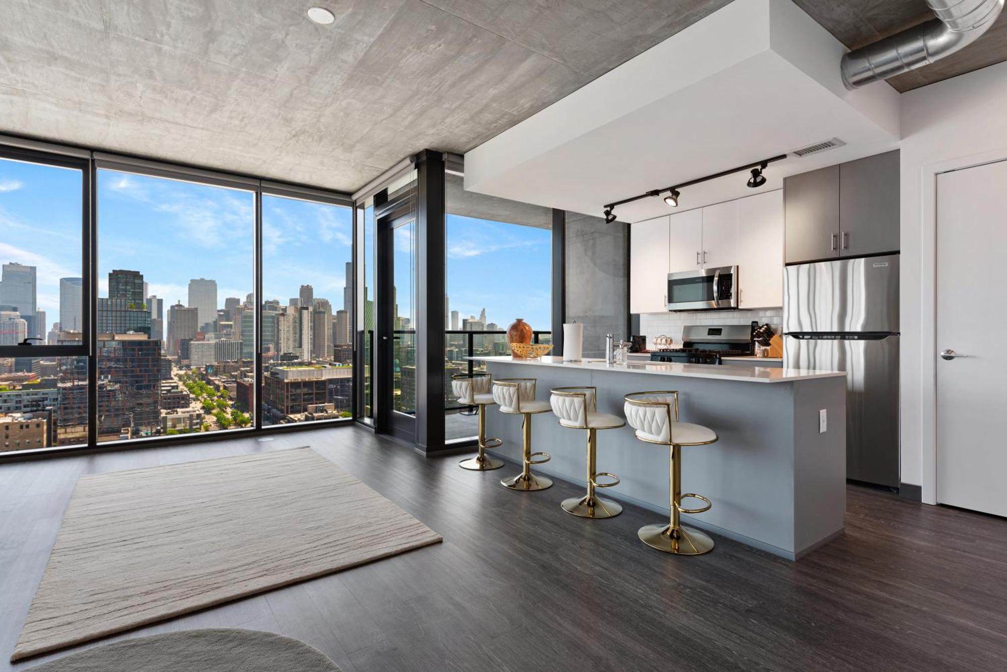 Fulbrix Bright Designer With West Loop Views Apartment Chicago