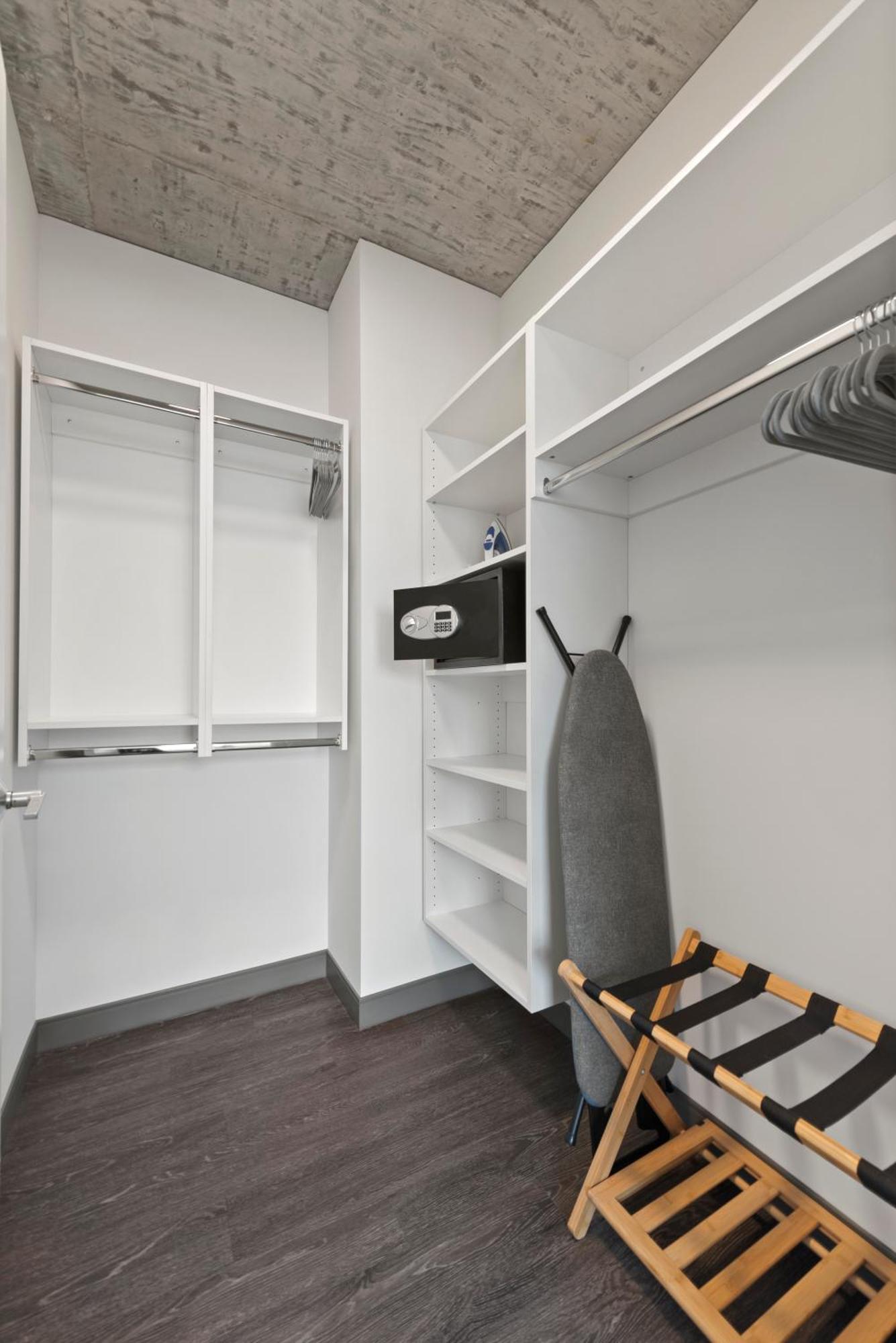 Apartment Fulbrix Bright Designer With West Loop Views